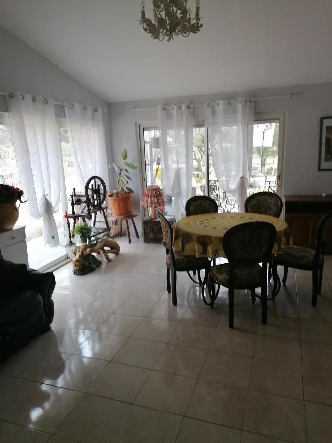 Maison campagnarde Aups Esterno foto